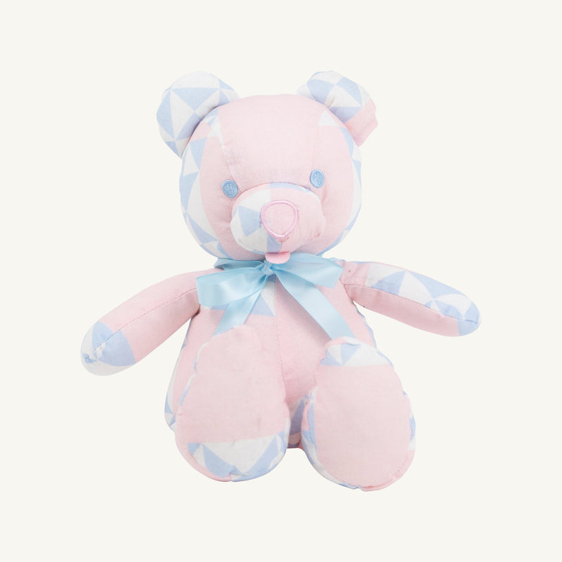 Bradley Bear - Cobble Court Quilt with Beale Street Blue & Palm Beach Pink