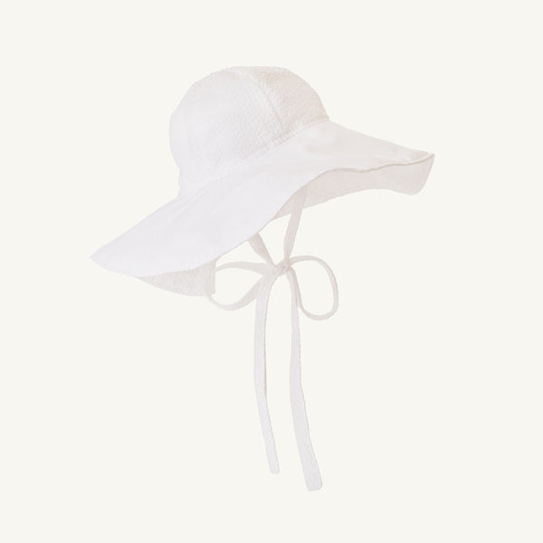 Cissy Sun Hat - Worth Avenue White Seersucker